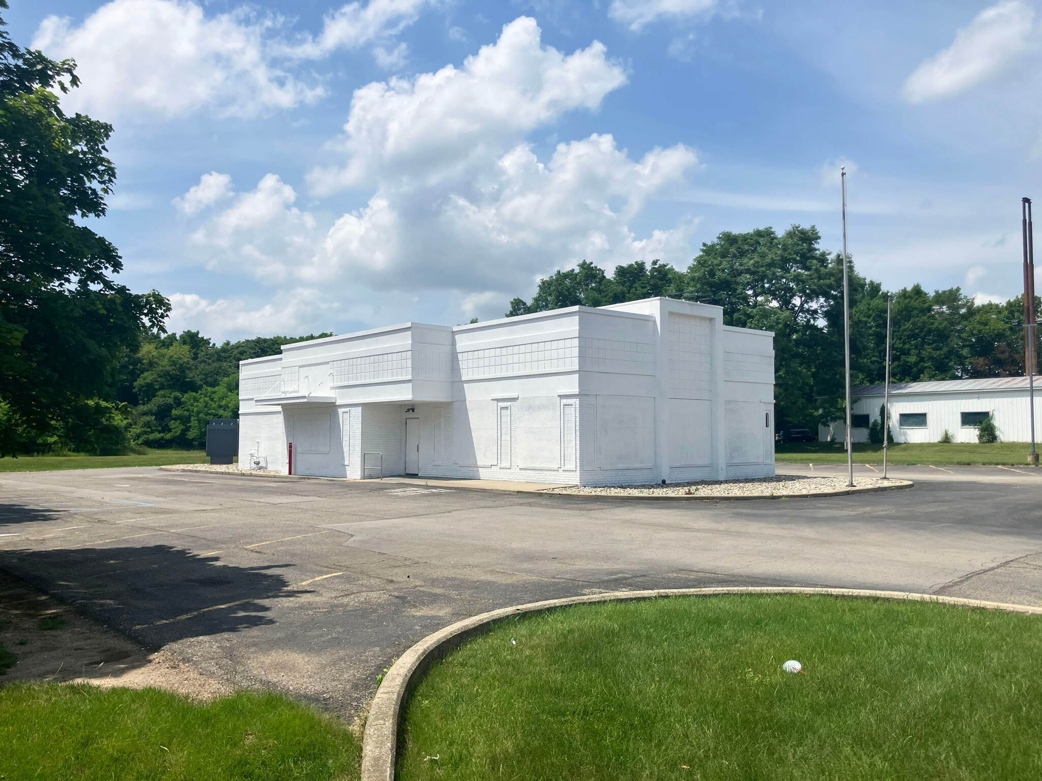 1317 N Eaton St, Albion, MI for lease Building Photo- Image 1 of 19