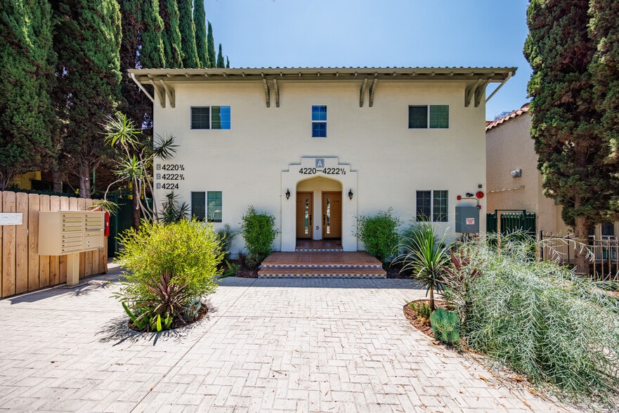 4220 W Adams Blvd, Los Angeles, CA for sale - Primary Photo - Image 1 of 10