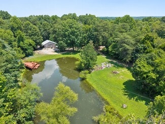 More details for 1374 Peter Pond Rd, Ashland City, TN - Specialty for Sale