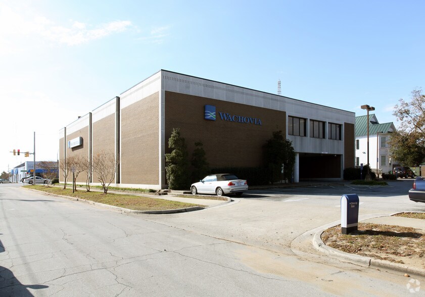 800 Arendell St, Morehead City, NC à louer - Photo du bâtiment - Image 2 de 2