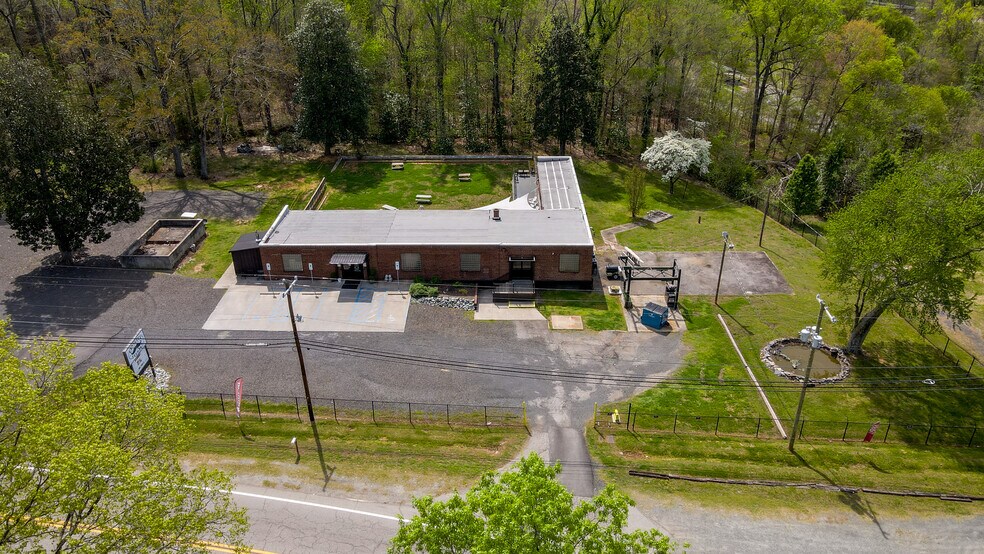 354 W Meadow Rd, Eden, NC à vendre - Aérien - Image 3 de 21