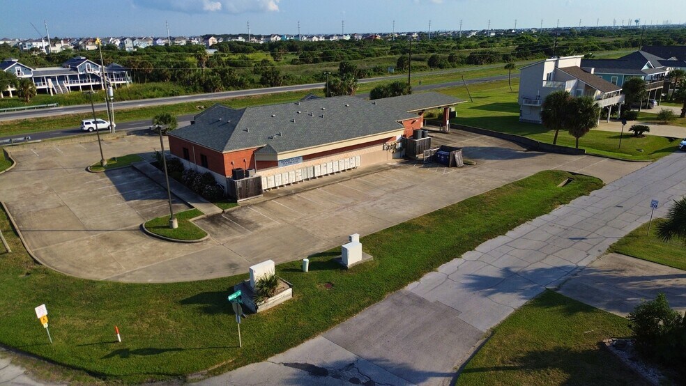13655 FM 3005 Rd, Galveston, TX à vendre - Photo du bâtiment - Image 3 de 10