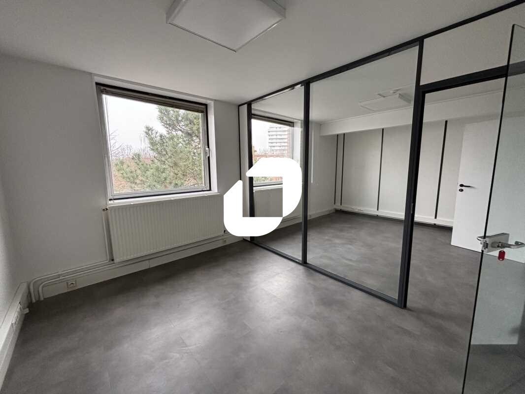 Office in Évry-Courcouronnes for sale Interior Photo- Image 1 of 14