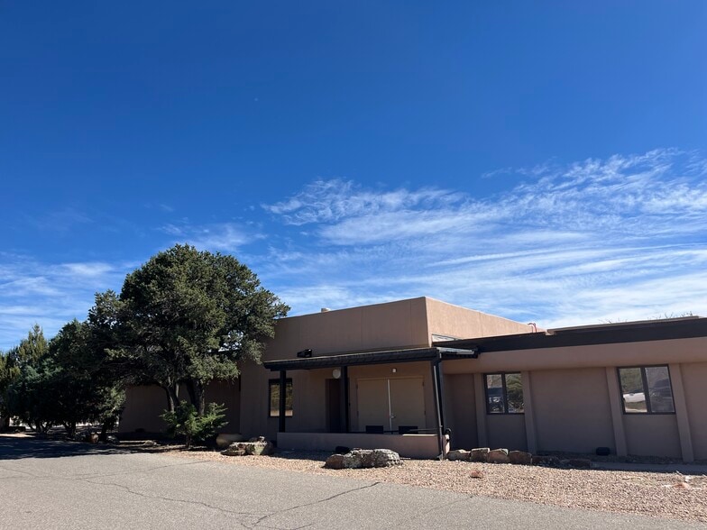 1650 Hospital Dr, Santa Fe, NM for sale - Building Photo - Image 3 of 14