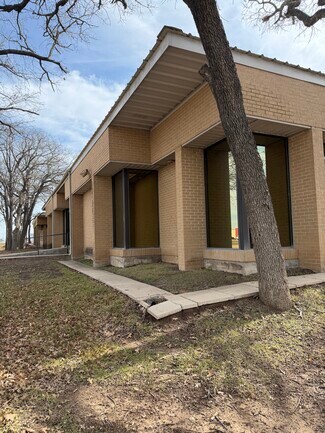 More details for 306 US Highway 380, Bridgeport, TX - Office for Lease