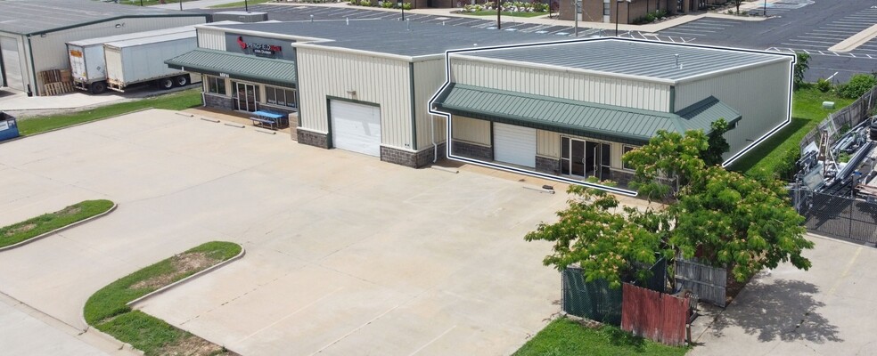 1719 Acorn Dr, Rogers, AR for lease - Building Photo - Image 3 of 9