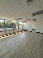 801 S Adams Rd, Birmingham, MI for lease Interior Photo- Image 1 of 8