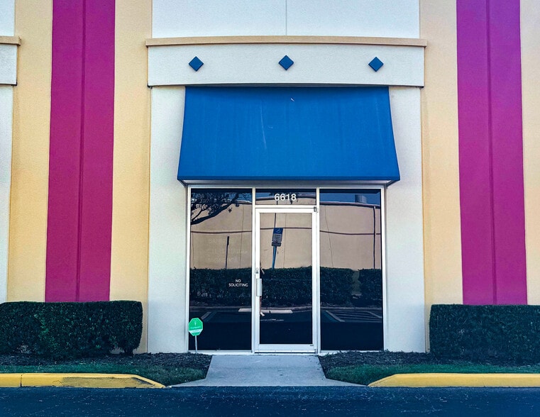 6600-6626 Kingspointe Pky, Orlando, FL à louer - Photo du bâtiment - Image 2 de 13