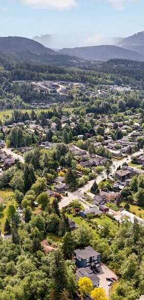 41591 Government Rd, Brackendale, BC à vendre - Photo du bâtiment - Image 1 de 3