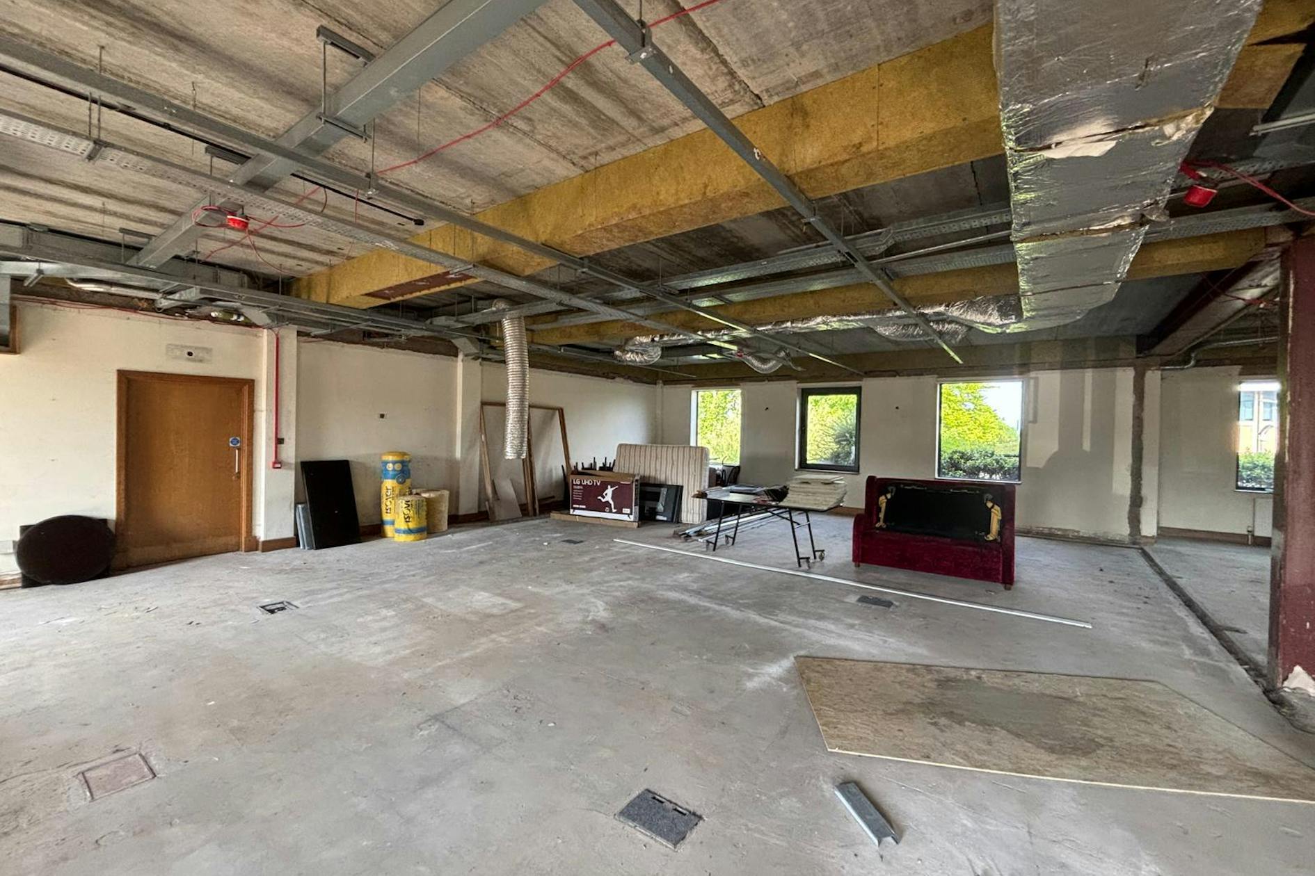 Almondvale Blvd, Livingston for lease Interior Photo- Image 1 of 1