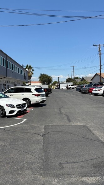 455-479 N Tustin St, Orange, CA for lease - Building Photo - Image 2 of 9