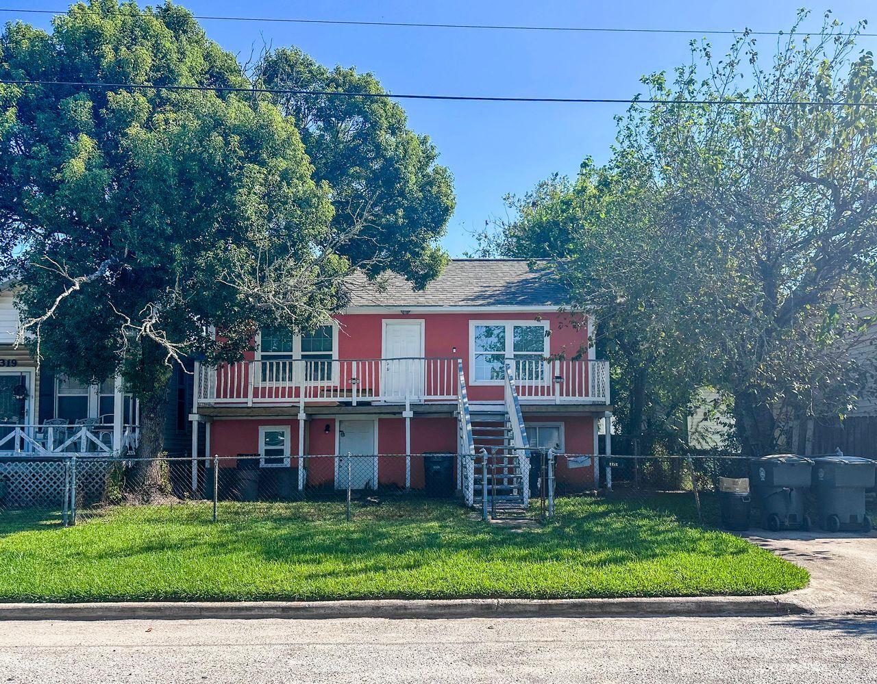 4323 Avenue R 1/2, Galveston, TX à vendre Photo du bâtiment- Image 1 de 2