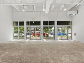 1231 14th St, Miami Beach, FL for lease Interior Photo- Image 2 of 22
