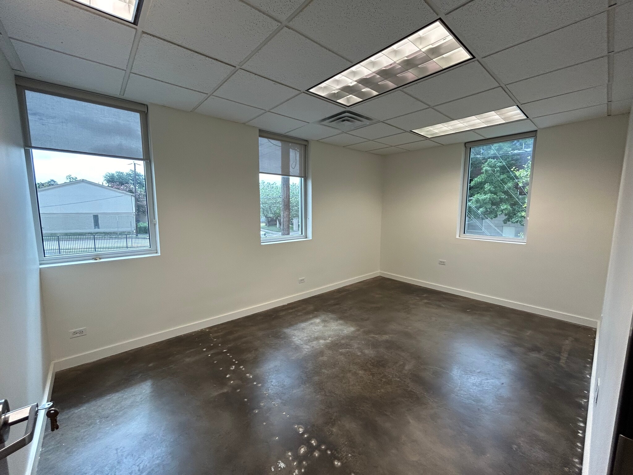 4300 N Central Expy, Dallas, TX for lease Interior Photo- Image 1 of 4