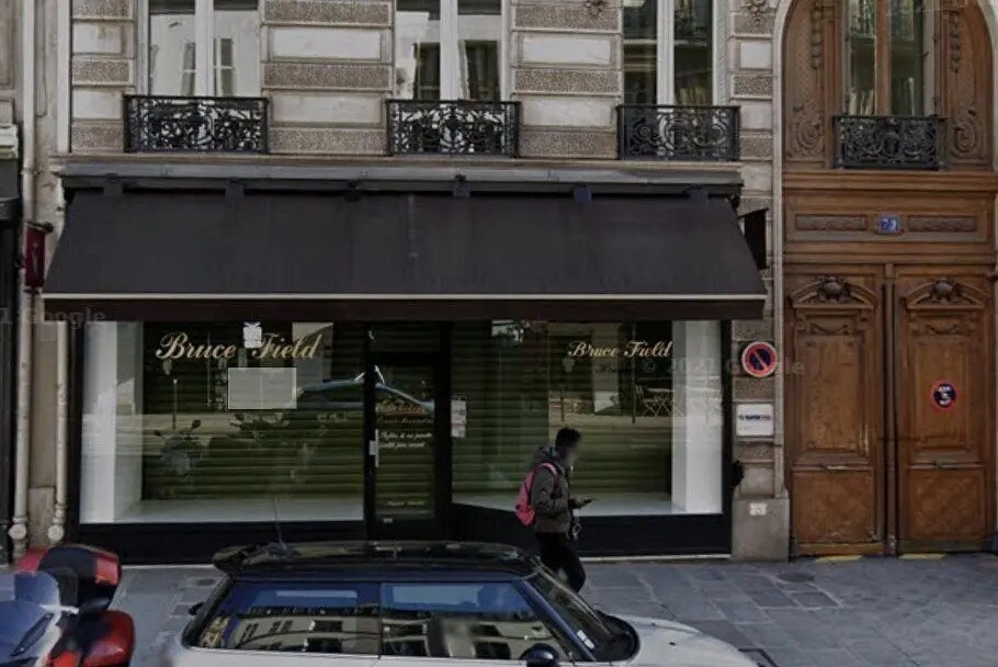 Retail in Paris for lease Building Photo- Image 1 of 2