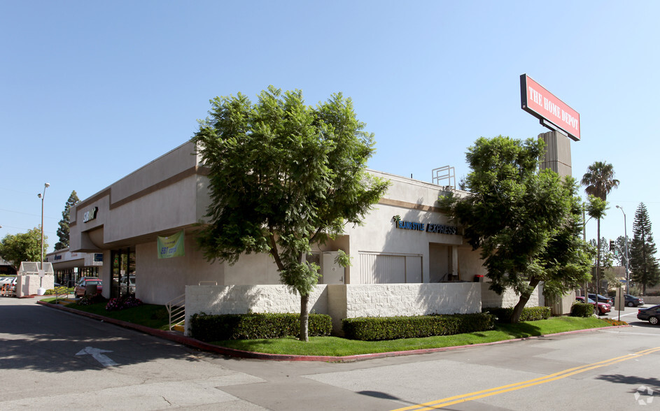 4949 W Slauson Ave, Los Angeles, CA for lease - Building Photo - Image 3 of 4