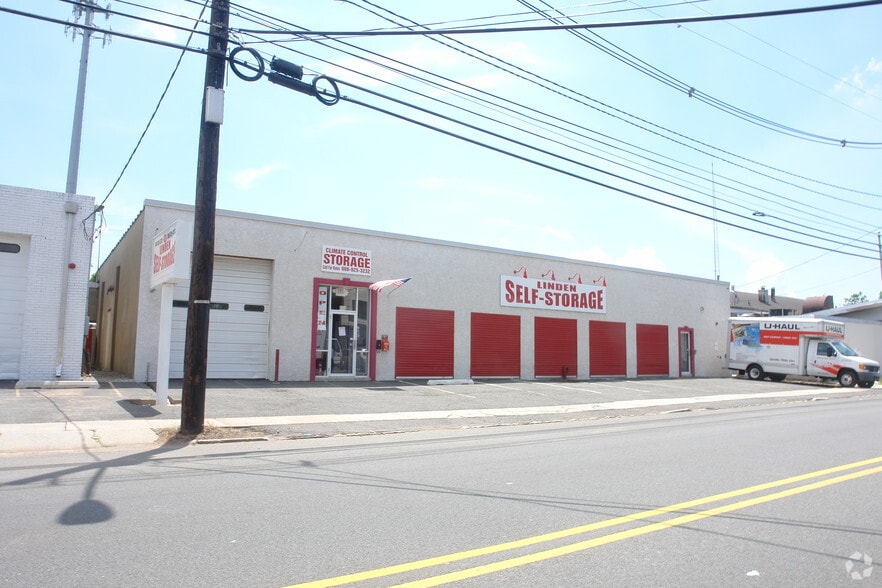 916 E Elizabeth Ave, Linden, NJ for lease - Building Photo - Image 1 of 4