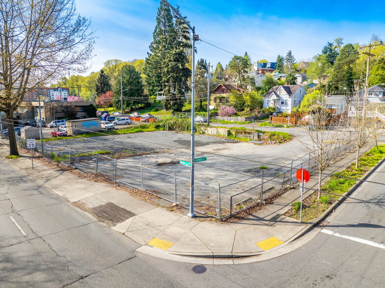 2307 Rainier Ave S, Seattle, WA for sale - Building Photo - Image 1 of 8