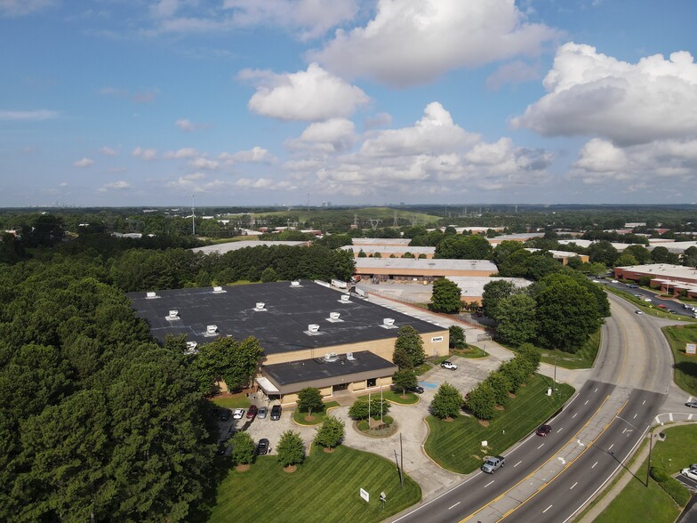 6450 Jimmy Carter Blvd, Norcross, GA for lease - Building Photo - Image 1 of 6