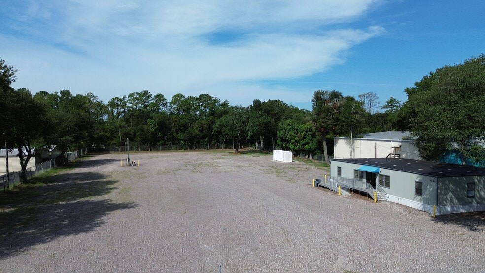 9000 Philips Hwy, Jacksonville, FL à louer - Photo du bâtiment - Image 2 de 7