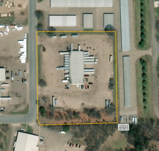 3617 McIntyre Ave, Eau Claire, WI à louer - Photo du bâtiment - Image 2 de 2