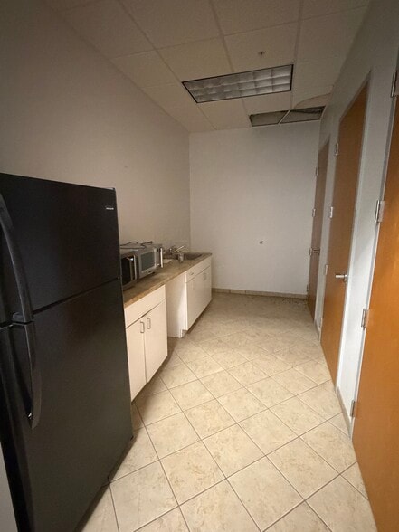 2906 Corporate Way, Palmetto, FL for lease - Building Photo - Image 2 of 11