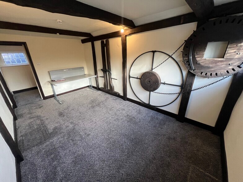 39 Bell St, Sawbridgeworth à louer - Photo du bâtiment - Image 2 de 3