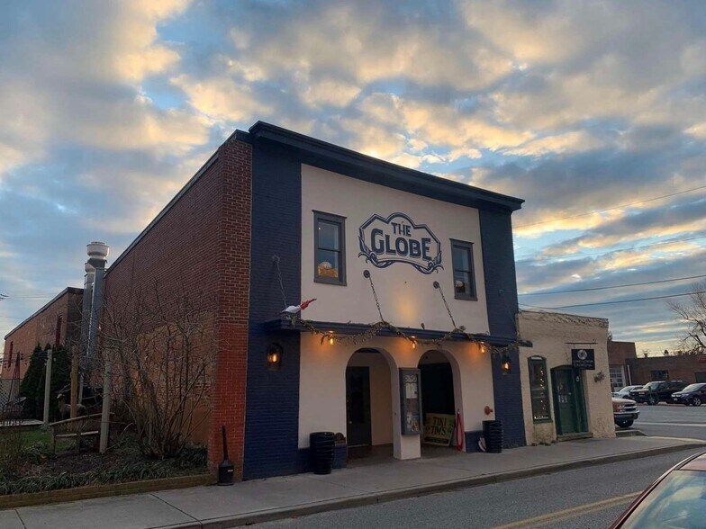 12 Broad St, Berlin, MD à vendre - Photo principale - Image 1 de 10