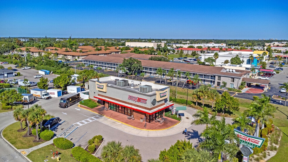 4904 S Cleveland Ave, Fort Myers, FL for sale - Building Photo - Image 3 of 6