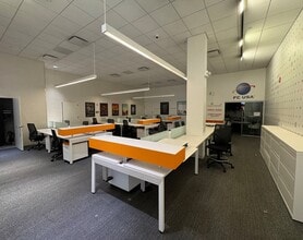 25 W 14th St, New York, NY for lease Interior Photo- Image 2 of 8