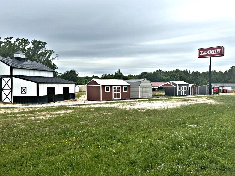 6175 TX-256 Hwy, Palestine, TX à vendre - Photo du bâtiment - Image 3 de 36