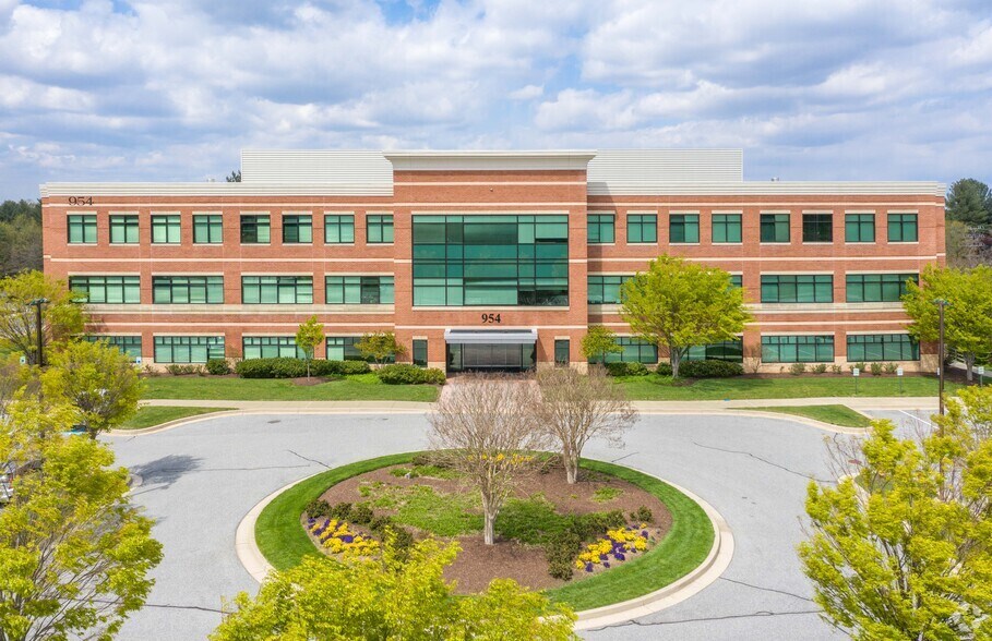 954 Ridgebrook Rd, Sparks, MD à louer - Photo principale - Image 1 de 22