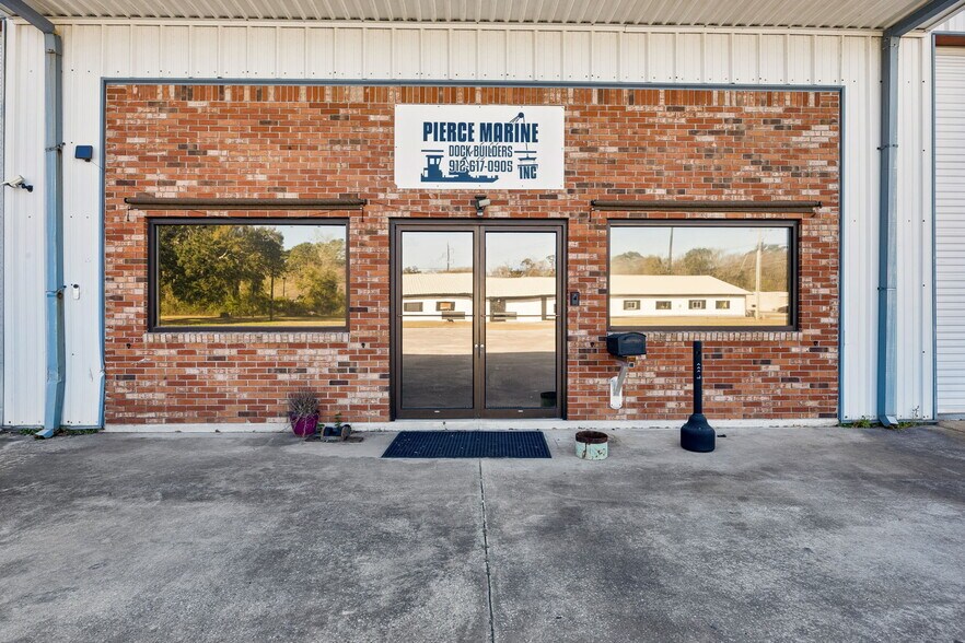 142 Big a Way, Saint Marys, GA à vendre - Photo du bâtiment - Image 2 de 48