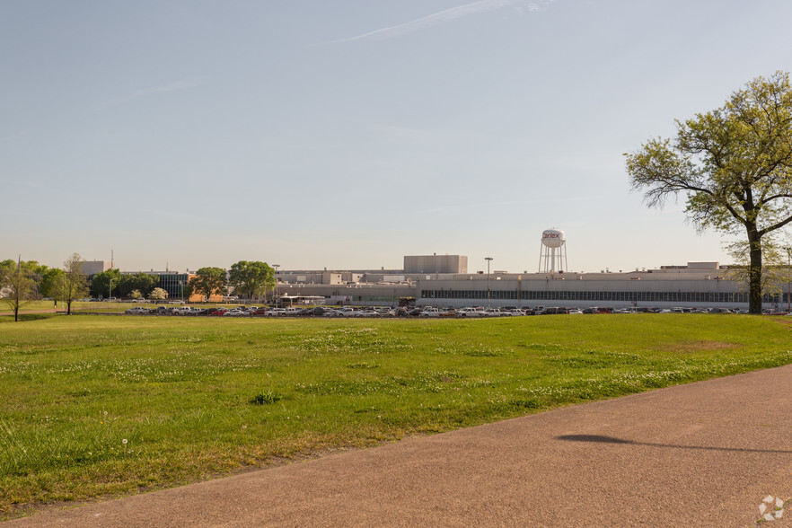 7200 Centennial Blvd, Nashville, TN for sale - Primary Photo - Image 1 of 1