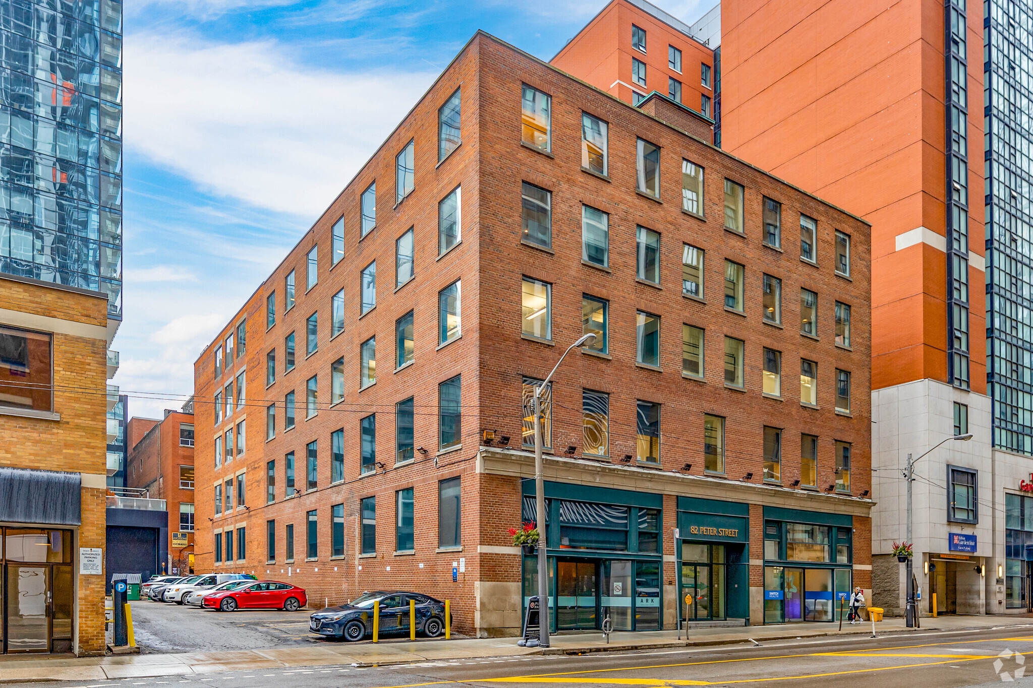 82 Peter St, Toronto, ON for sale Primary Photo- Image 1 of 1