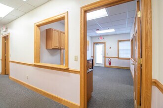 95 Canal Landing Blvd, Rochester, NY for lease Interior Photo- Image 1 of 57