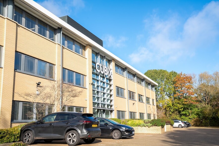 Capital Dr, Milton Keynes for lease - Building Photo - Image 1 of 9