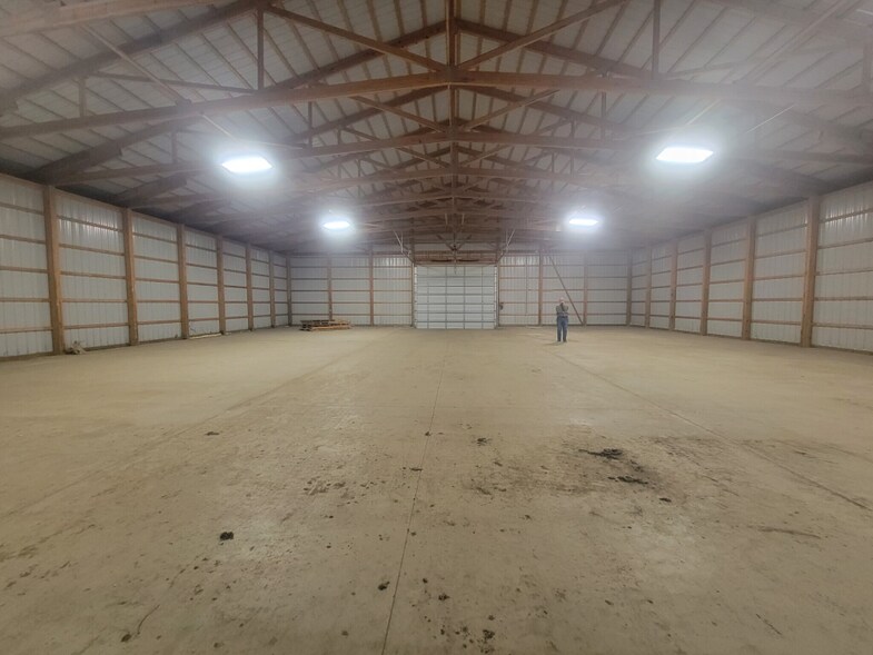 910 Woodlawn Rd, Lincoln, IL à louer Photo intérieure- Image 1 de 6