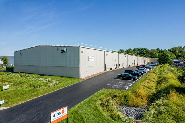 Plus de détails pour 1549 Bobali Dr, Harrisburg, PA - Local d'activités, Industriel à louer