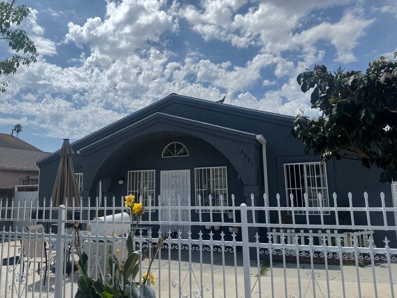 4901 S Normandie Ave, Los Angeles, CA for sale - Primary Photo - Image 1 of 7