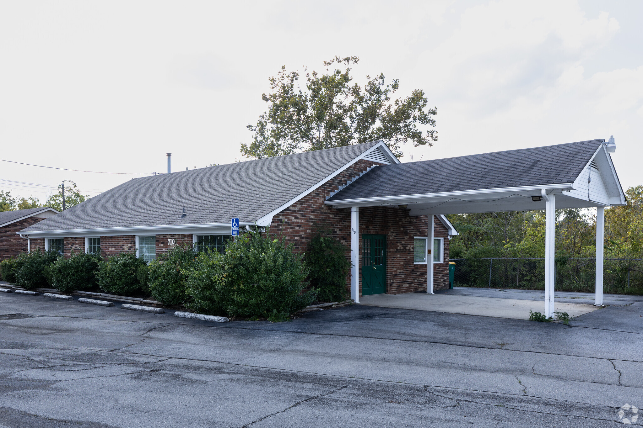 710 Cornersville Rd, Lewisburg, TN for lease Primary Photo- Image 1 of 2