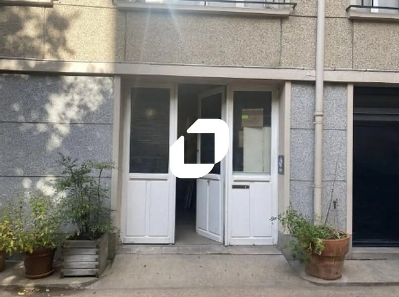 Office in Paris for sale - Building Photo - Image 1 of 3