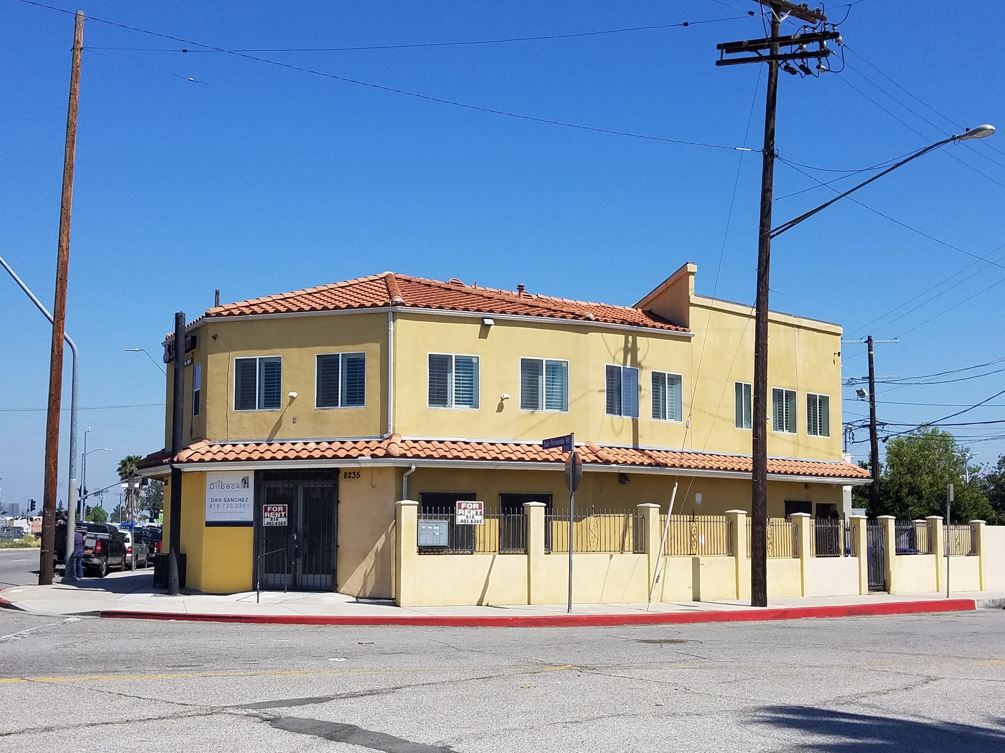 8233-8235 San Fernando Rd, Sun Valley, CA for lease Primary Photo- Image 1 of 18