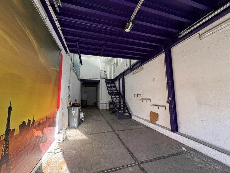 Local d'activités dans Sartrouville à vendre - Photo intérieure - Image 2 de 7