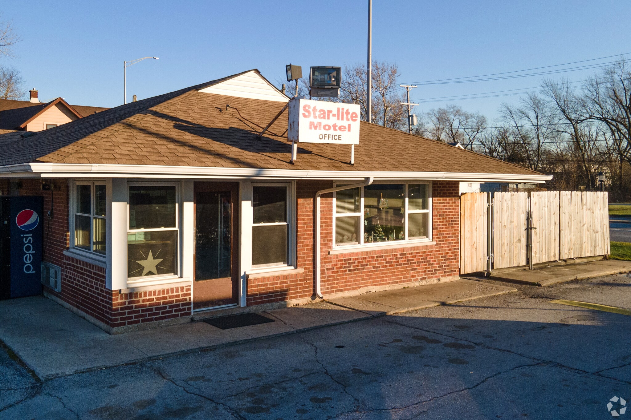 466 W 162nd St, South Holland, IL for sale Primary Photo- Image 1 of 6
