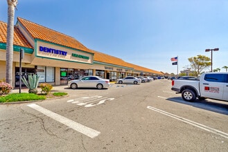 2500-2818 Saviers Rd, Oxnard, CA for lease Building Photo- Image 2 of 6