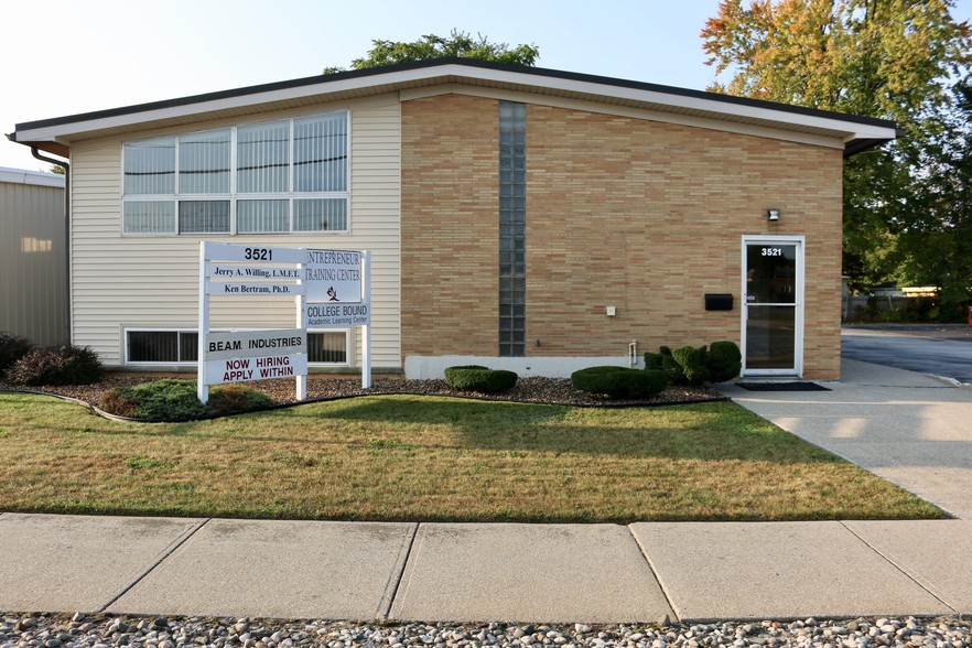 3521 State St, Saginaw, MI for sale - Building Photo - Image 1 of 1