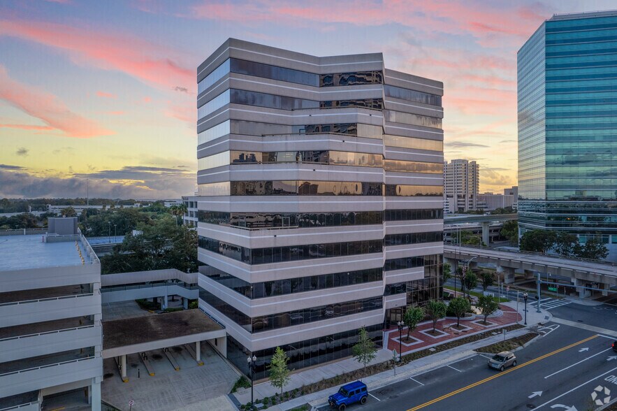 1200 Riverplace Blvd, Jacksonville, FL à louer - Photo du bâtiment - Image 3 de 17