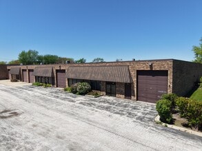 1584-1598 Huntington Dr, Calumet City, IL for lease Interior Photo- Image 1 of 2