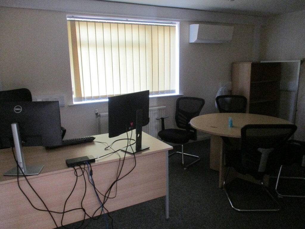 Bolham Ln, Retford for lease Interior Photo- Image 1 of 3
